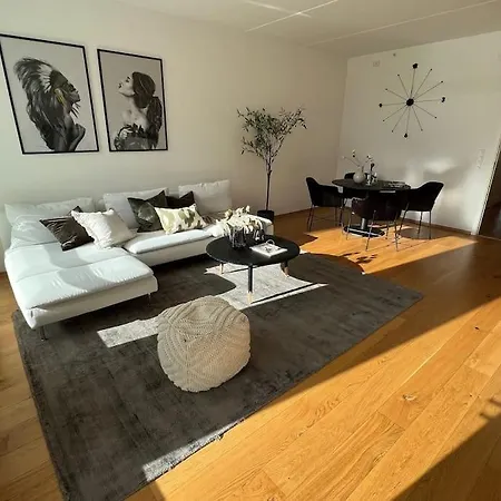 Beautiful, Spacious Apartment Tromso